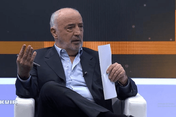 Đurišić o novom direktoru To Montenegra: "Ako ima neki drugi posao pametnije mu je da ga zadrži" Đurišić o novom direktoru To Montenegra: "Ako ima neki drugi posao pametnije mu je da ga zadrži"