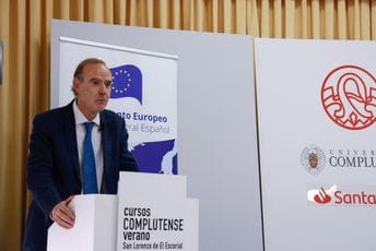 Mora: EU ozbiljno zabrinuta zbog odluke crnogorskog parlamenta o Zakonu o predsjedniku Mora: EU ozbiljno zabrinuta zbog odluke crnogorskog parlamenta o Zakonu o predsjedniku