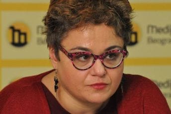 Skrozza: Intelektualna elita je uplašena i ćuti preventivno Skrozza: Intelektualna elita je uplašena i ćuti preventivno