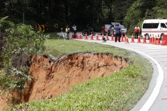 Užas u Maleziji: Poginulo najmanje 12 osoba, više od 20 nestalih na klizištu Užas u Maleziji: Poginulo najmanje 12 osoba, više od 20 nestalih na klizištu