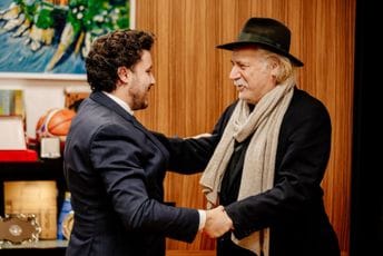 Abazović ugostio Šerbedžiju: Razgovarali o potrebi promocije zajedništva na Balkanu Abazović ugostio Šerbedžiju: Razgovarali o potrebi promocije zajedništva na Balkanu