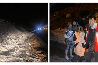 Četvoro turista evakuisano, automobili ostali u nametima Durmitora Četvoro turista evakuisano, automobili ostali u nametima Durmitora