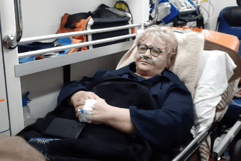 Trajković prebačena u bolnicu u Prokuplju, zdravstveno stanje joj se naglo pogoršalo Trajković prebačena u bolnicu u Prokuplju, zdravstveno stanje joj se naglo pogoršalo