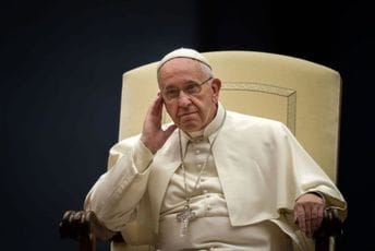 Papa Franjo se oporavlja: Hvala na bliskosti i molitvi