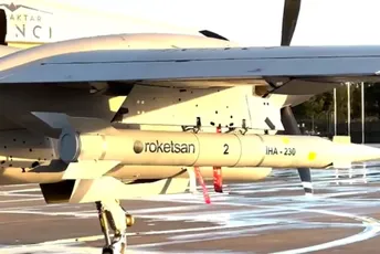 Turska testirala domaću raketu lansiranu sa drona (Video) Turska testirala domaću raketu lansiranu sa drona (Video)