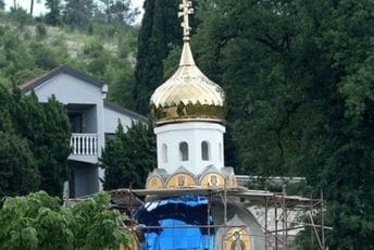 Zlatne kupole važnije od tragova crnogorskih svetaca: Manastir Dajbabe Zlatne kupole važnije od tragova crnogorskih svetaca: Manastir Dajbabe