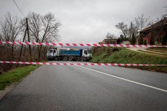 Srbi na sjeveru Kosova deseti dan na barikadama, đaci ponovo u klupama