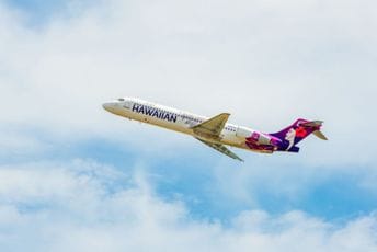 Turbulencije u avionu: Više od 35 putnika povrijeđeno Turbulencije u avionu: Više od 35 putnika povrijeđeno