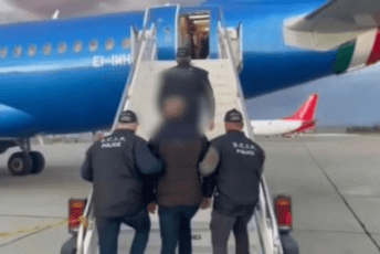 (VIDEO) Crna Gora izručila italijanskog bjegunca Masima Riela (VIDEO) Crna Gora izručila italijanskog bjegunca Masima Riela