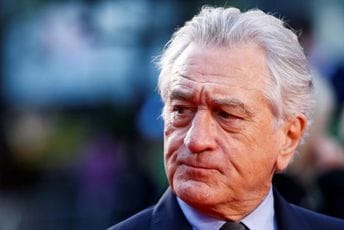 Provalila u stan Roberta De Nira i pokušala da ukrade poklone ispod jelke Provalila u stan Roberta De Nira i pokušala da ukrade poklone ispod jelke