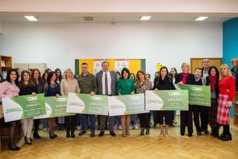 “Energija podvučeno zelenom”: Dodijeljene nagrade u okviru konkursa kompanije CEDIS “Energija podvučeno zelenom”: Dodijeljene nagrade u okviru konkursa kompanije CEDIS