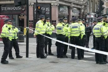 Užas u Londonu: Ubijena dva mala dječaka, podignuta optužnica protiv 44-godišnjakinje Užas u Londonu: Ubijena dva mala dječaka, podignuta optužnica protiv 44-godišnjakinje