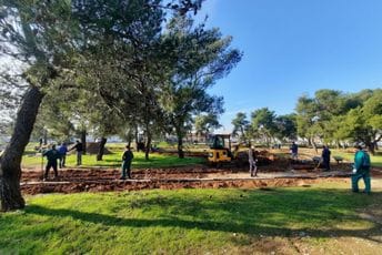 Podgorica: Počela gradnja parka u Ulici Španskih boraca na Koniku Podgorica: Počela gradnja parka u Ulici Španskih boraca na Koniku