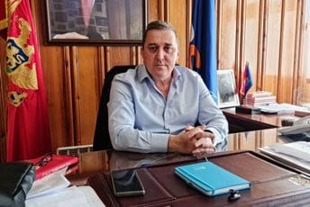 Vukićević: Prodajom kalendara s likom Draže nastavlja se unižavanje antifašističkih vrijednosti u Nikšiću Vukićević: Prodajom kalendara s likom Draže nastavlja se unižavanje antifašističkih vrijednosti u Nikšiću