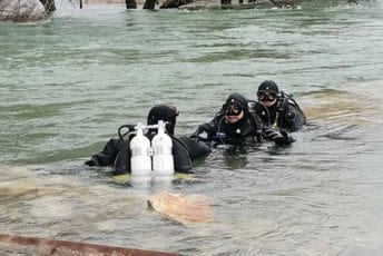 Šesti dan potrage za Gardaševićem: Spasioci pretražuju korito i priobalje Morače Šesti dan potrage za Gardaševićem: Spasioci pretražuju korito i priobalje Morače