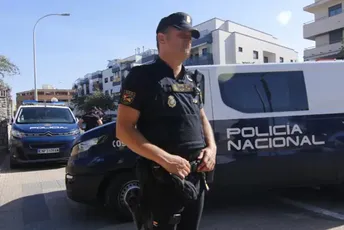 U Španiji uhapšen jedan od deset najtraženijih bjegunaca FBI-a U Španiji uhapšen jedan od deset najtraženijih bjegunaca FBI-a