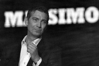 Sahranjen Masimo Savić: Ispunjena posljednja želja legendarnog pjevača Sahranjen Masimo Savić: Ispunjena posljednja želja legendarnog pjevača