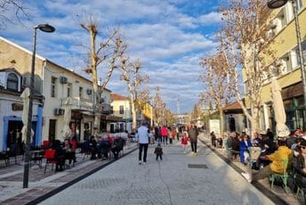 (FOTO) Proljeće je u decembru: Sunčani vikend u Podgorici (FOTO) Proljeće je u decembru: Sunčani vikend u Podgorici