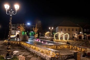 (FOTO) Praznična čarolija u Kolašinu (FOTO) Praznična čarolija u Kolašinu