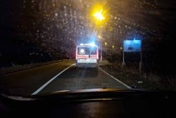 Šest osoba se otrovalo amonijakom kod Pirota: Imaju opekotine, vatrogasci na terenu Šest osoba se otrovalo amonijakom kod Pirota: Imaju opekotine, vatrogasci na terenu