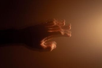 Ovi znakovi mogu ukazati da imate Parkinsonovu bolest Ilustracija