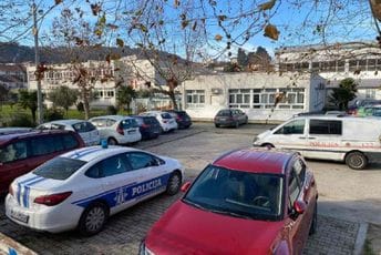 Ponovo dojava o bombi u ulcinjskoj školi: U toku bezbjednosne provjere Ponovo dojava o bombi u ulcinjskoj školi: U toku bezbjednosne provjere