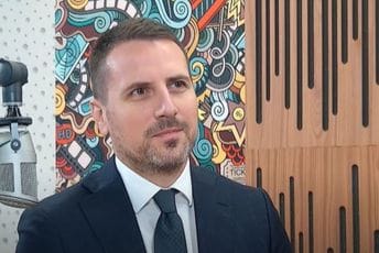 Vešović: Nefunkcionalnost institucija sistema koju je izazvala vladajuća većina spriječava tranziciju vlasti u Podgorici Vešović: Nefunkcionalnost institucija sistema koju je izazvala vladajuća većina spriječava tranziciju vlasti u Podgorici