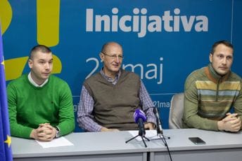 Bojović: Protivustavna vlada nakazan eskperiment, nije realno da potraje Bojović: Protivustavna vlada nakazan eskperiment, nije realno da potraje