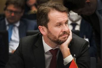 Konjević o 5.000 'predizbornih' ugovora: Gdje nestade priča o partijskom zapošljavanju? Konjević o 5.000 'predizbornih' ugovora: Gdje nestade priča o partijskom zapošljavanju?