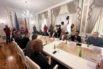 Parlamentarna većina: Dogovor moguć do 19. januara Parlamentarna većina: Dogovor moguć do 19. januara