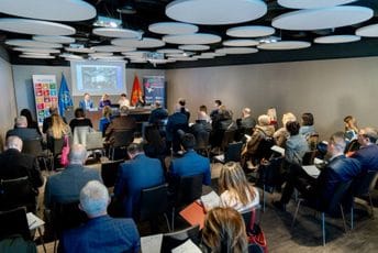 Ministarstvo zdravlja i SZO organizovali konsultacije o izradi Strategije razvoja zdravstva Crne Gore Ministarstvo zdravlja i SZO organizovali konsultacije o izradi Strategije razvoja zdravstva Crne Gore