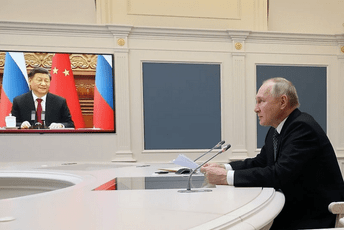 Putin: Cilj je da ojačamo saradnju između oružanih snaga Rusije i Kine Putin: Cilj je da ojačamo saradnju između oružanih snaga Rusije i Kine