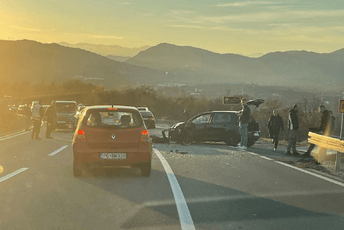 U udesu povrijeđene tri osobe U udesu povrijeđene tri osobe