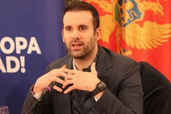 Spajić tvrdi da ima samo crnogorske „papire“