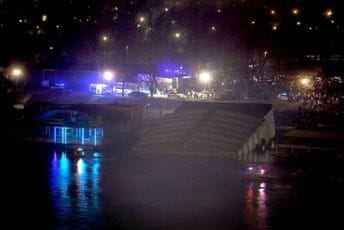 Potonuo splav u Beogradu, jedna osoba povrijeđena Potonuo splav u Beogradu, jedna osoba povrijeđena