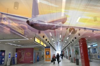 Tragedija na aerodromu u Alabami: Nosač prtljaga poginuo nakon što ga je usisao motor aviona Tragedija na aerodromu u Alabami: Nosač prtljaga poginuo nakon što ga je usisao motor aviona