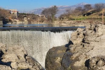 “Nijagarini vodopadi” privukli pažnju u vrelim ljetnjim danima “Nijagarini vodopadi” privukli pažnju u vrelim ljetnjim danima