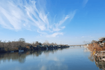 Na Adi Bojani pronašli novčanik i vratili vlasnici Na Adi Bojani pronašli novčanik i vratili vlasnici