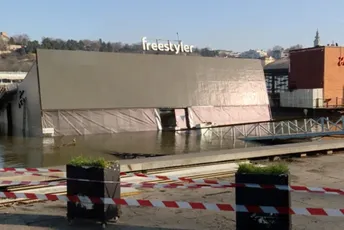 Direktor i menadžer potonulog splava u pritvoru, vlasnik ne smije da mu priđe Direktor i menadžer potonulog splava u pritvoru, vlasnik ne smije da mu priđe