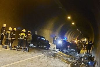 Podlegao povredama suvozač iz udesa u tunelu Lokve