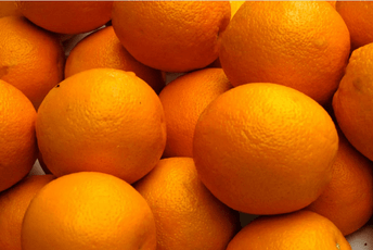 Deset razloga zašto nutricionisti preporučuju da se pomorandže jedu svaki dan Deset razloga zašto nutricionisti preporučuju da se pomorandže jedu svaki dan