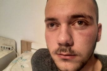 Na Kosovu pretučen mladić dok se vraćao sa ponoćne Božićne liturgije Na Kosovu pretučen mladić dok se vraćao sa ponoćne Božićne liturgije