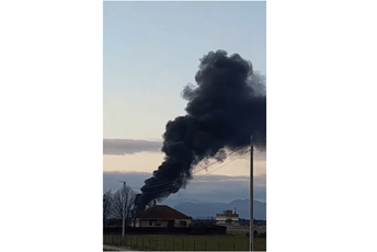 "Podmetnut požar na deponiji guma u Zeti, slučaj prijavljen" "Podmetnut požar na deponiji guma u Zeti, slučaj prijavljen"