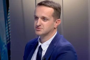 Đuričković: Mujoviću, o Vašoj hrabrosti govori to što ćutite o Trinaestojulskoj nagradi i partneru koji se slika u muzeju Draže Mihailovića