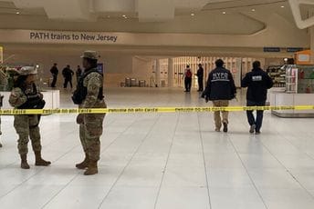 Evakuisan Svjetski trgovinski centar u Njujorku: Policija istražuje sumnjivi paket u zgradi Evakuisan Svjetski trgovinski centar u Njujorku: Policija istražuje sumnjivi paket u zgradi