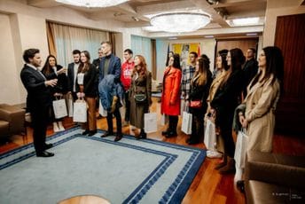 Abazović razgovarao sa studentima FPN: Ovo je vaša kuća Abazović razgovarao sa studentima FPN: Ovo je vaša kuća