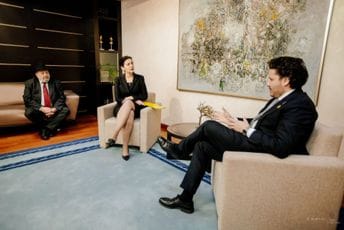 Abazović sa predstavnicima Jevrejske zajednice: Vlada sa svim vjerskim zajednicama želi imati prijateljski odnos Abazović sa predstavnicima Jevrejske zajednice: Vlada sa svim vjerskim zajednicama želi imati prijateljski odnos