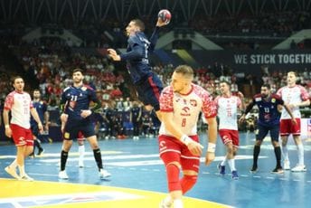 Borba za pamćenje na startu SP: 'Trikolori' rastužili 11.000 navijača u Katovicama Borba za pamćenje na startu SP: 'Trikolori' rastužili 11.000 navijača u Katovicama