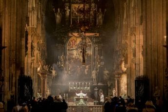 Više od 90.000 katolika u Austriji prekinulo veze sa crkvom u 2022. Više od 90.000 katolika u Austriji prekinulo veze sa crkvom u 2022.