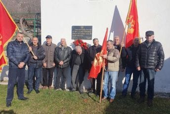 Antifašizam u genetskom kodu slobodarske Crne Gore: Zamijenjena spomen-ploča u Dragovoljićima Antifašizam u genetskom kodu slobodarske Crne Gore: Zamijenjena spomen-ploča u Dragovoljićima